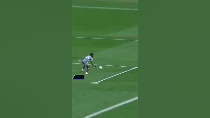 Error garrafal del portero en la Ligue 1 | #notop10 #fails #futbol