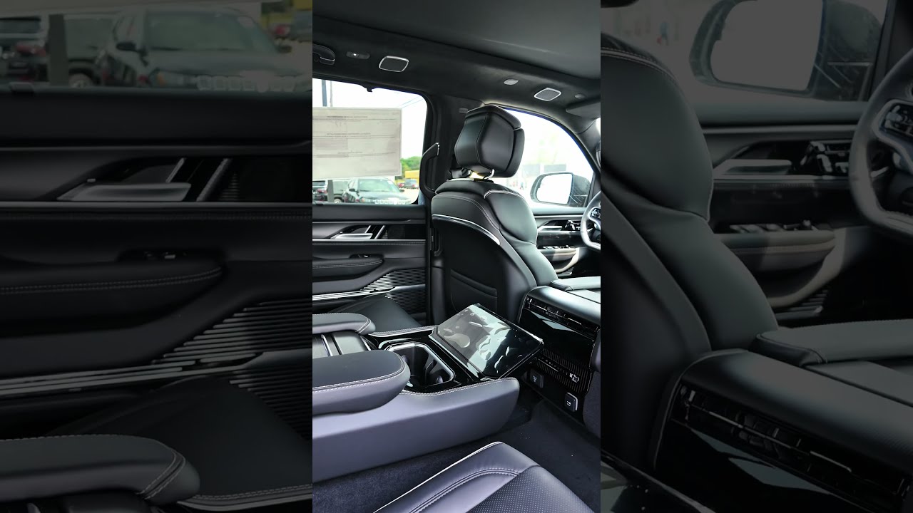 Luxury That Doesn T Whisper It Roars Meet The 2025 Jeep Grand Wagoneer Obsidian 