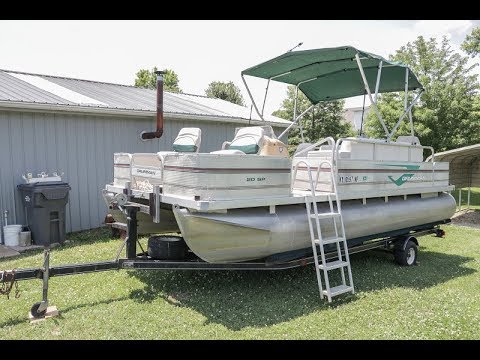 1997 Grumman 20SP pontoon boat, 50HP Evinrude walk-around 