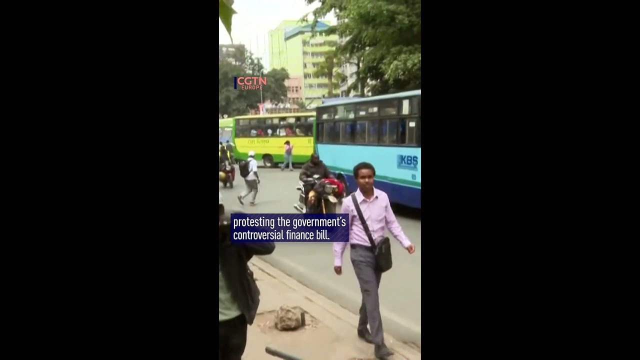 Tear gas at Kenyan protests