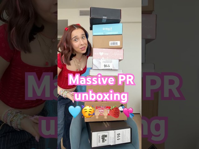 PR hauls are backkkk!! 💕🫐⭐️💘 #PR #prunboxing @bubbleskincare @makeupbymario @elfcosmetics