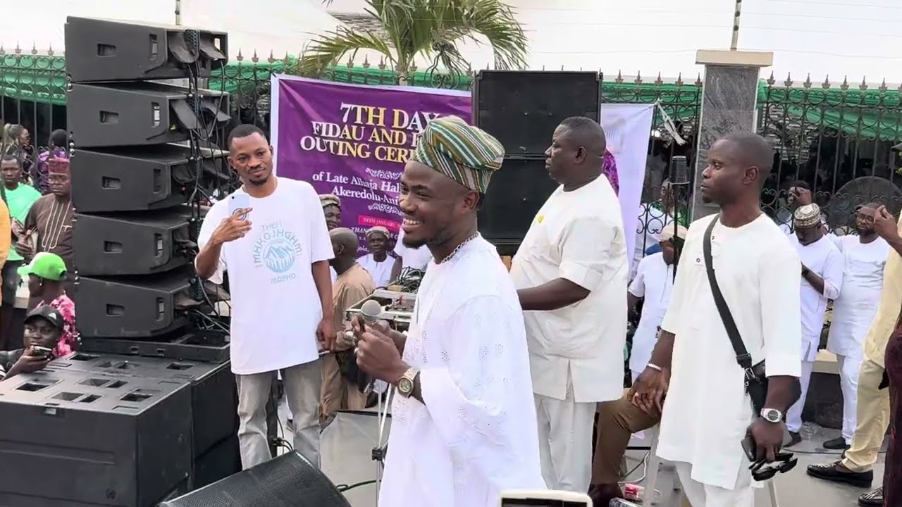 WASIU AYINDE’S MOTHER’S BURIAL: BOYE BEST SHINES ON STAGE