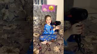 حطيت انا من المناكير ع خدي شوي كتير       