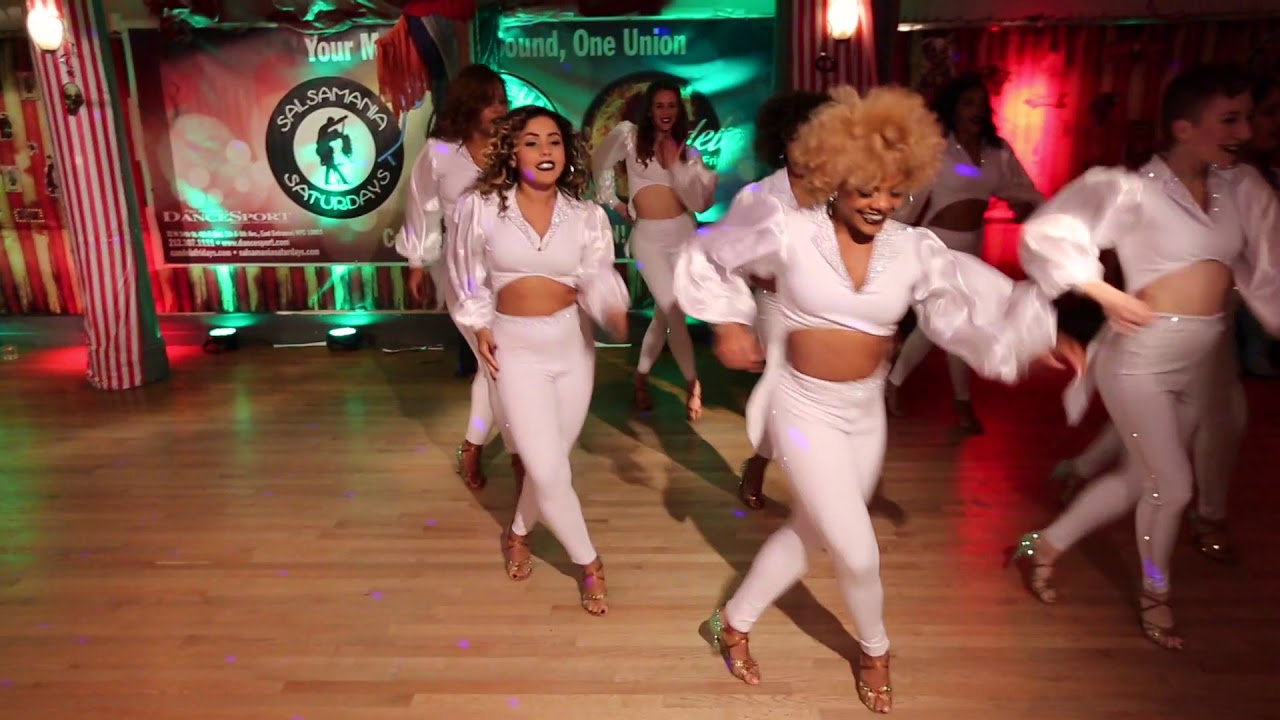 Delia Madera & Her Zuberi Ladies at Salsamania S