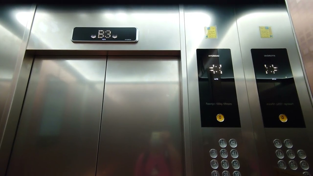 (R2) Hyundai elevators at Vinhomes D'Capital Trần Duy Hưng, HN