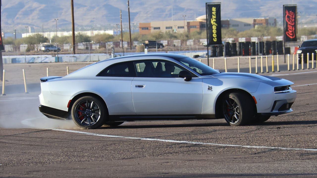 Making Donuts With the Dodge Charger Daytona