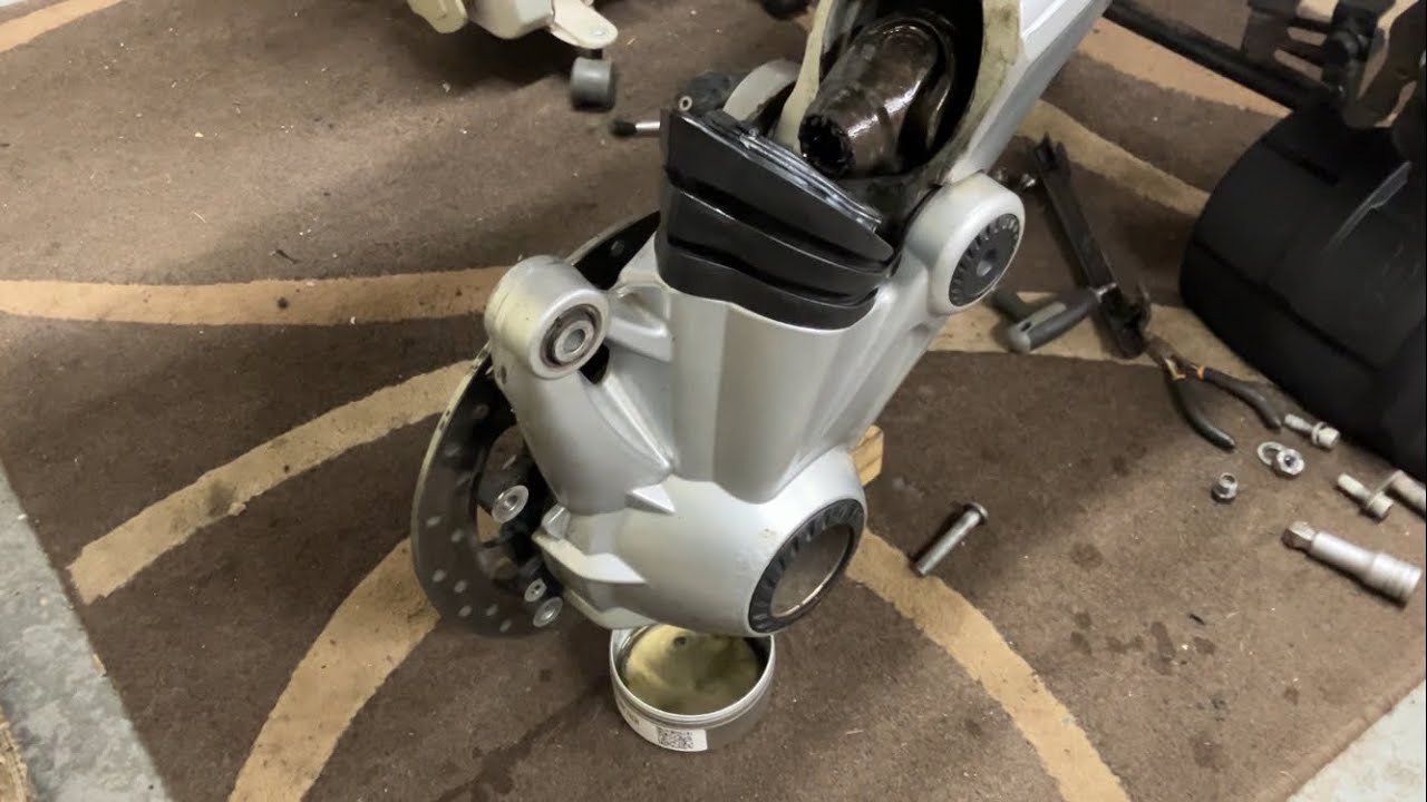 Bmw r1200gs final drive service
