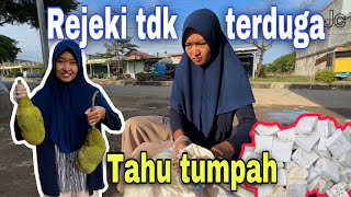 Download Lagu TAHU TUMPAH DI PASAR⁉️ BANYAK NAGKA MUDA YANG DI BUANG MP3 Download Lagu TAHU TUMPAH DI PASAR⁉️ BANYAK NAGKA MUDA YANG DI BUANG MP3