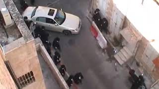 כ"ק מרן האדמו"ר מגור שליט"א, מדליק נר זכרון ותפילה על ציונו של כ"ק מרן בעל "פני מנחם" זיע"א זצוקלל"ה