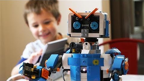 Lego Boost: The Ultimate Kid Review