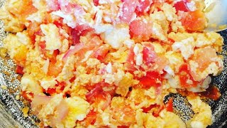 SCRAMBLED FRIED EGGS WITH ONIONS AND TOMATOES /super easy