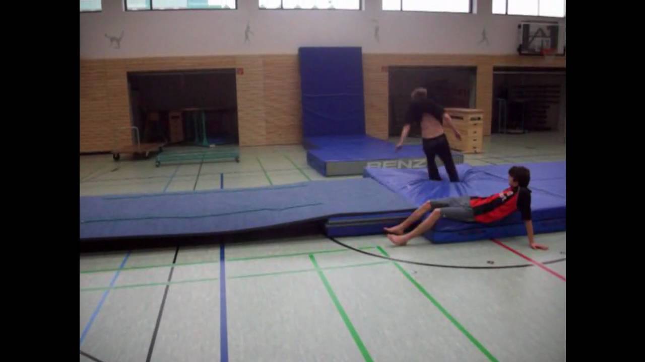 Sportunterricht Karl-Kübel-Schule Bensheim Akrobatic