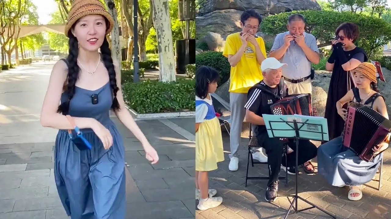 手风琴女孩要被大妈盘？一根手指弹琴直接打动大妈，最后和大家一起合奏阿拉木汗【李楚然手风琴】