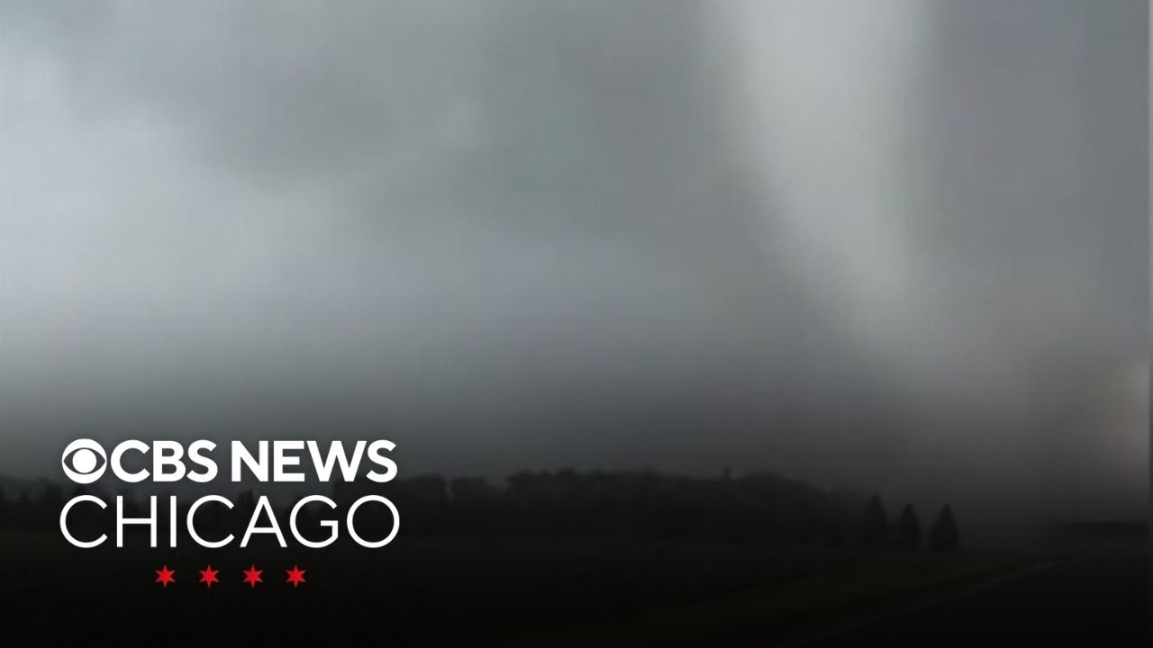 Storm chaser gets up close look at tornado in Minnesota - YouTube