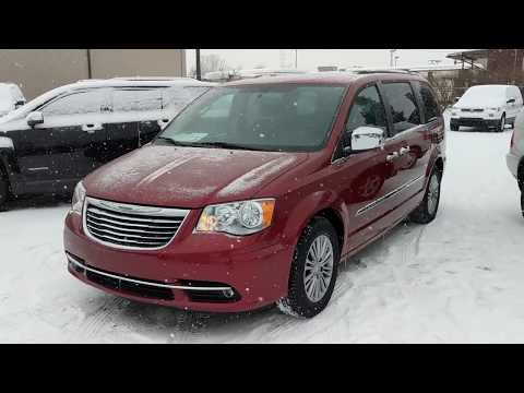 2014-chrysler-town-and-country-touring-l-@-jeff-benson-car-company