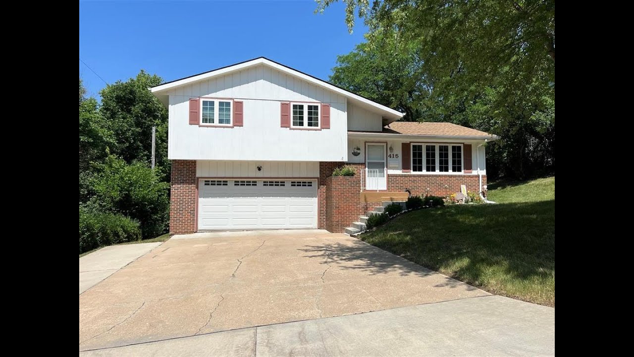 Homes for Sale 415 Ridgewood Drive, Carroll, IA YouTube