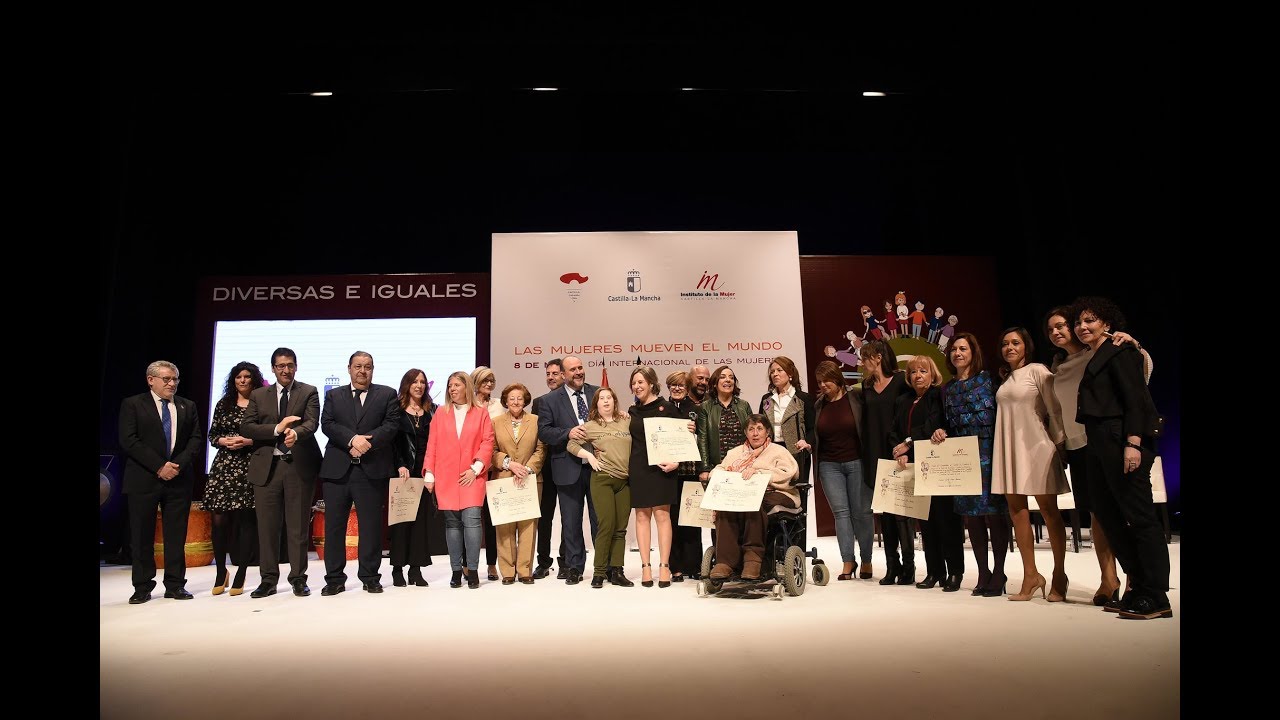 Acto institucional del Día Internacional de la Mujer - YouTube