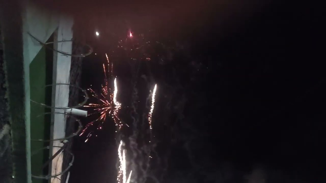 Maricumbia y pirotecnia: Paso por el chorrito la Procesión de la V.I del Señor de Esquipulas 