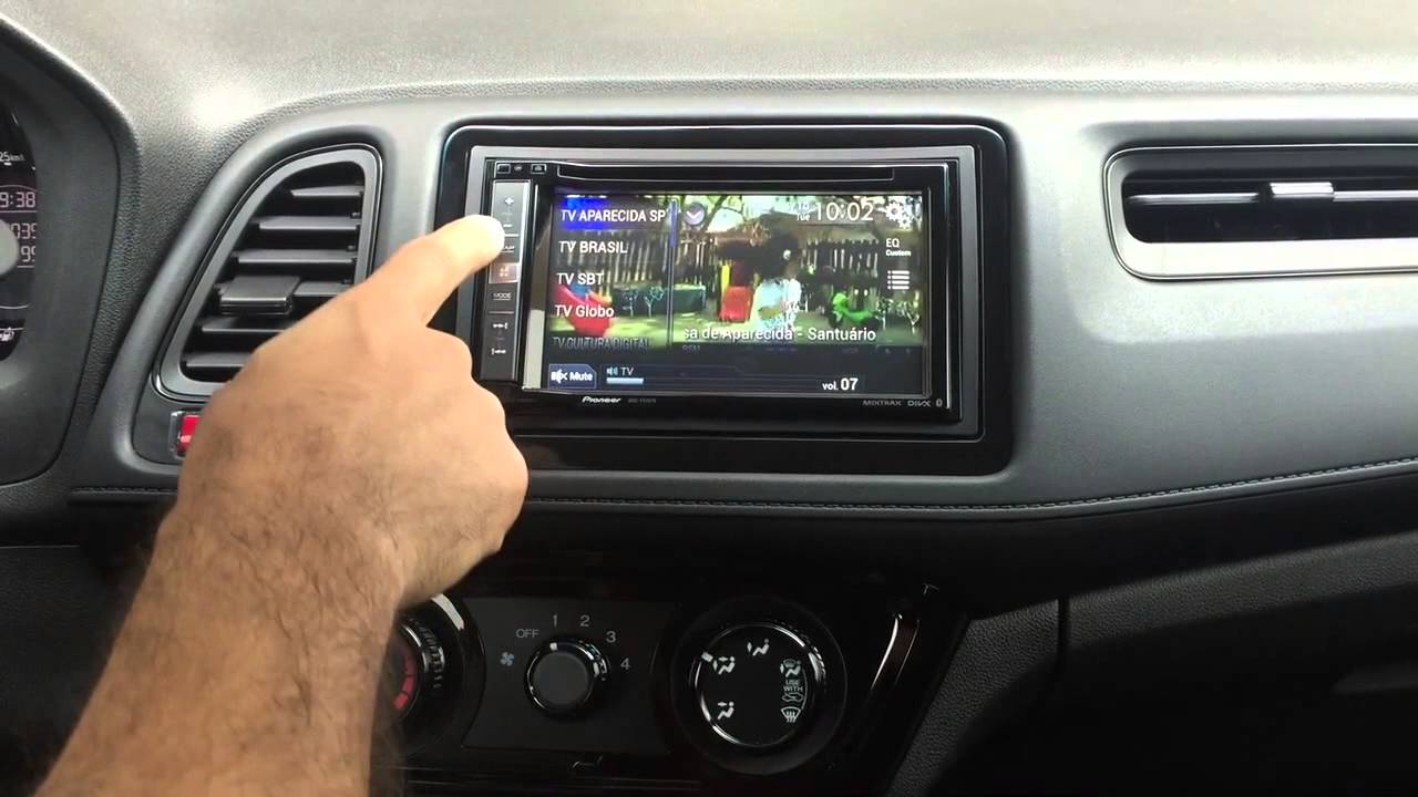 HRV LX - Central Pionner AVIC F970TV + Instalação de 2 entradas USB no console inferior!