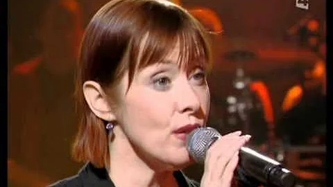Vanessa Paradis and Suzanne Vega ~ Blowin' In The ...
