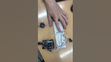 Servo y fotorresistencia