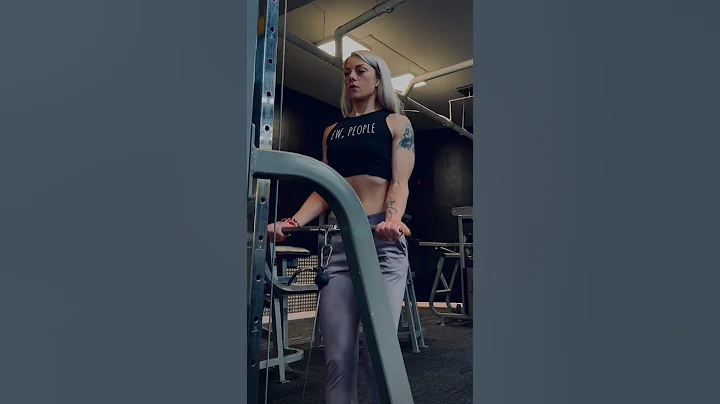 Introverts be like…🤭💪 #introvert #introvertsbelike #gym #gymrat #gymhumour #endorphin