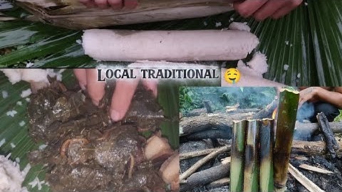 Cooking rice in 🎍🤤#local #traditional #bamboo #cooking #delicious 