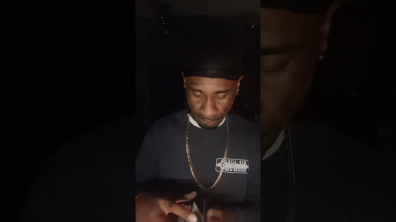 Девы ♍️ любят читать. Они очень расстроены из-за вас 💔