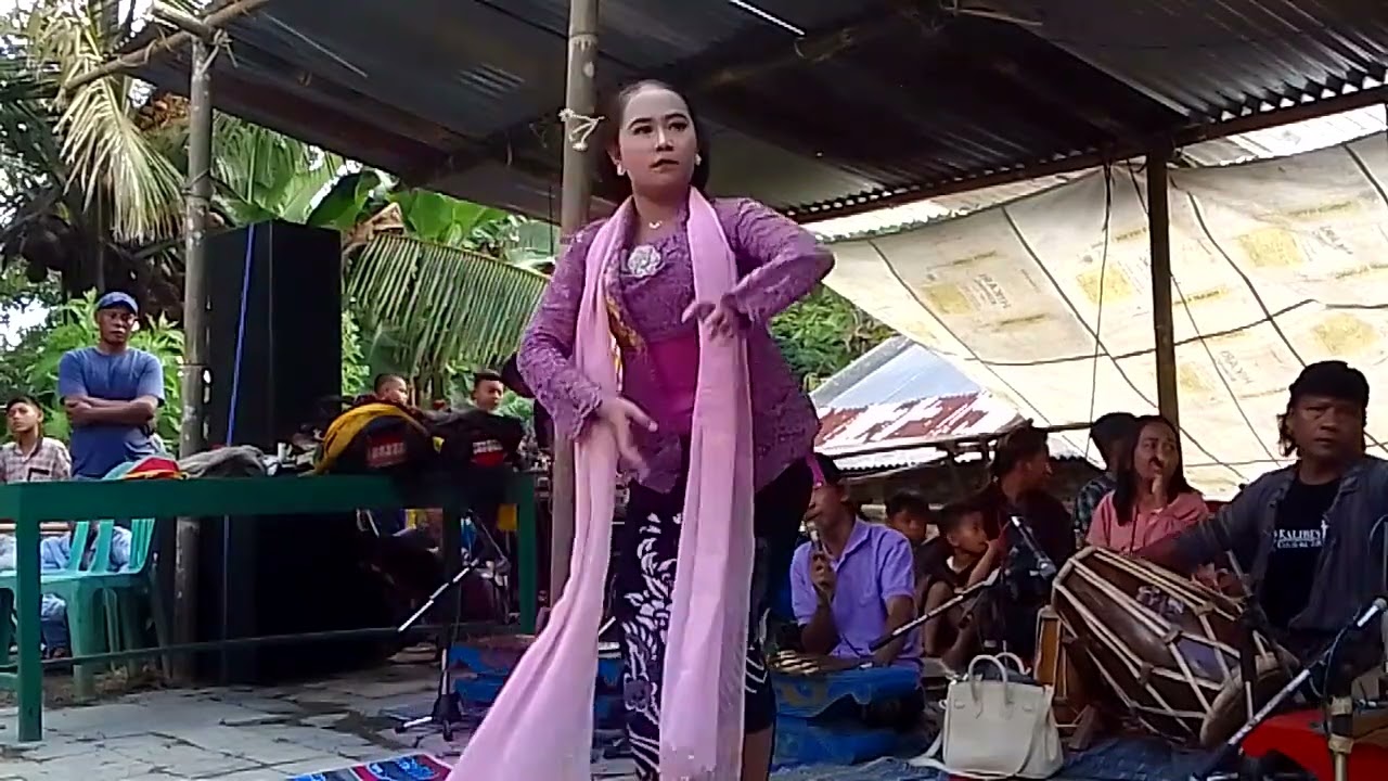 Kuda lumping || Putra Gunung Mujil || Lenggeran