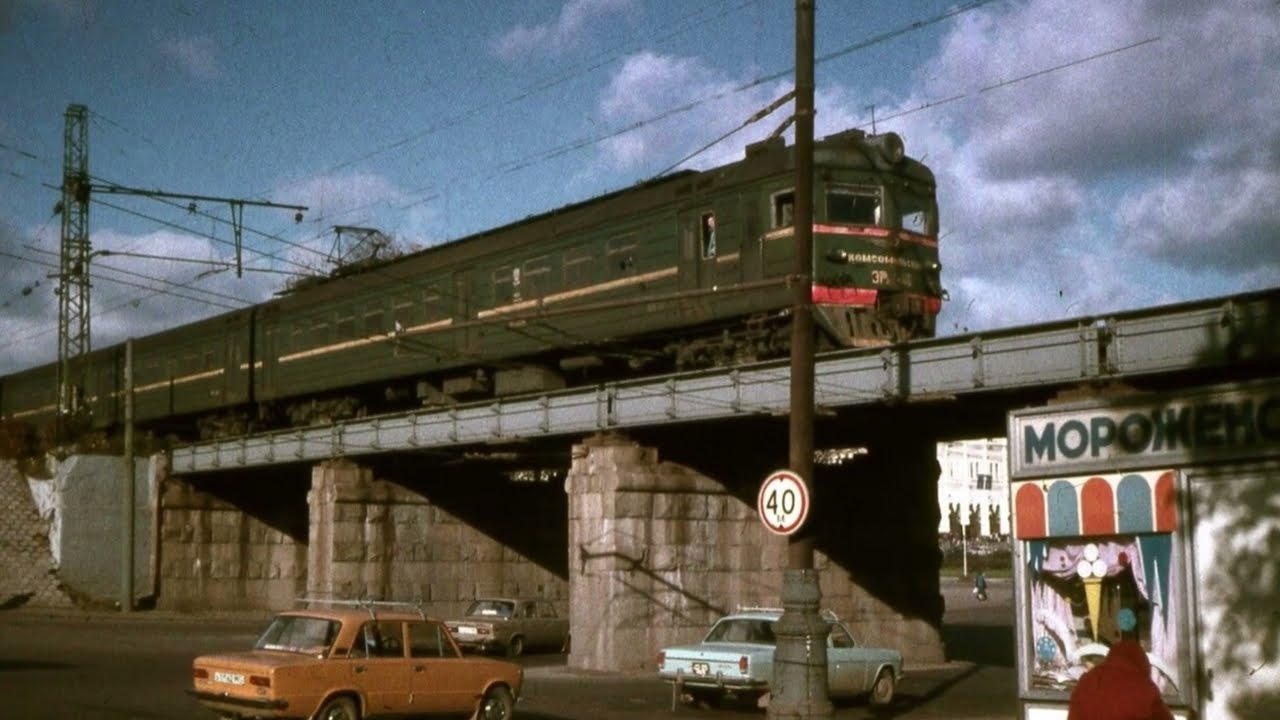 Какой была Москва в 1985 году? 15 снимков города 40 лет назад/