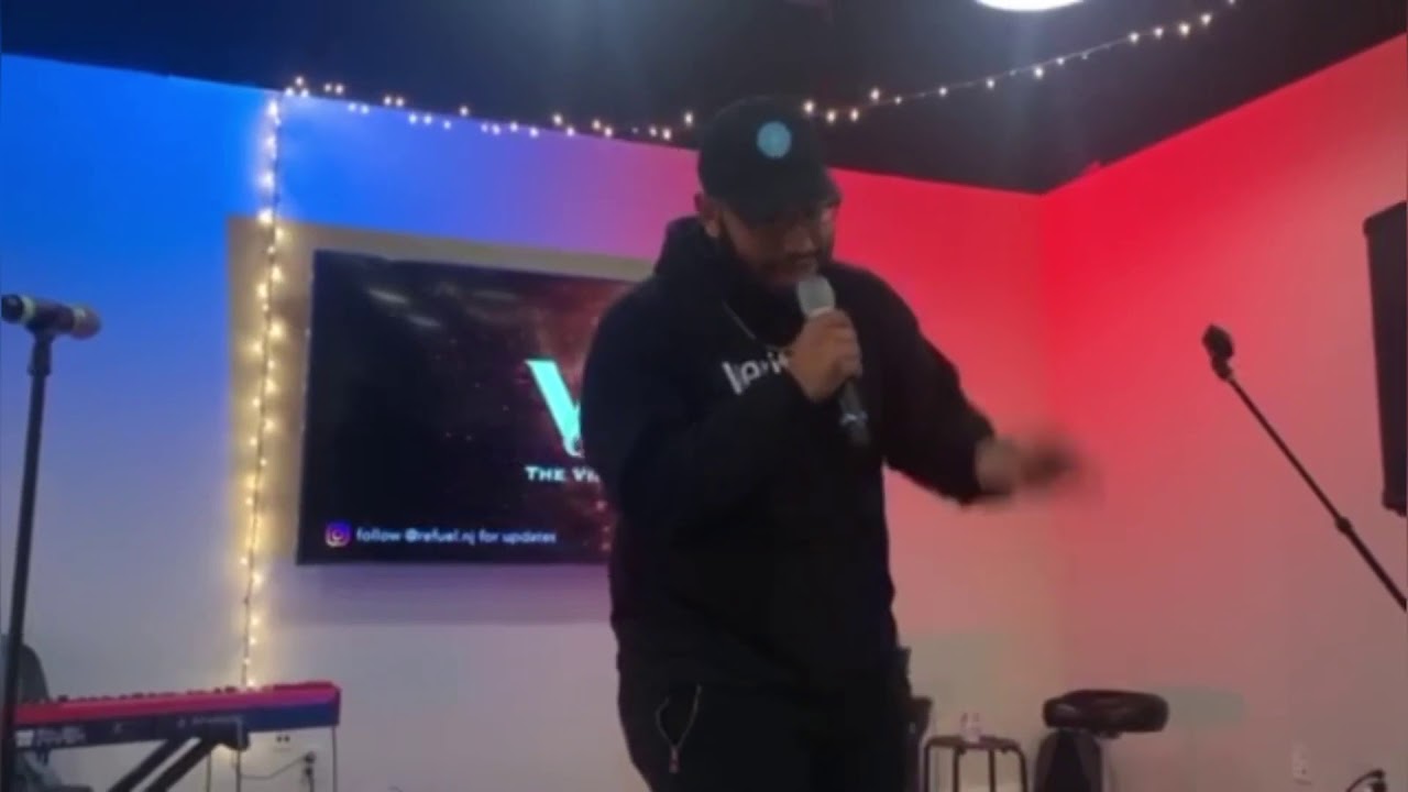 J.Conic Performs Nova, Verified, and Unreleased Songs @ The Vine