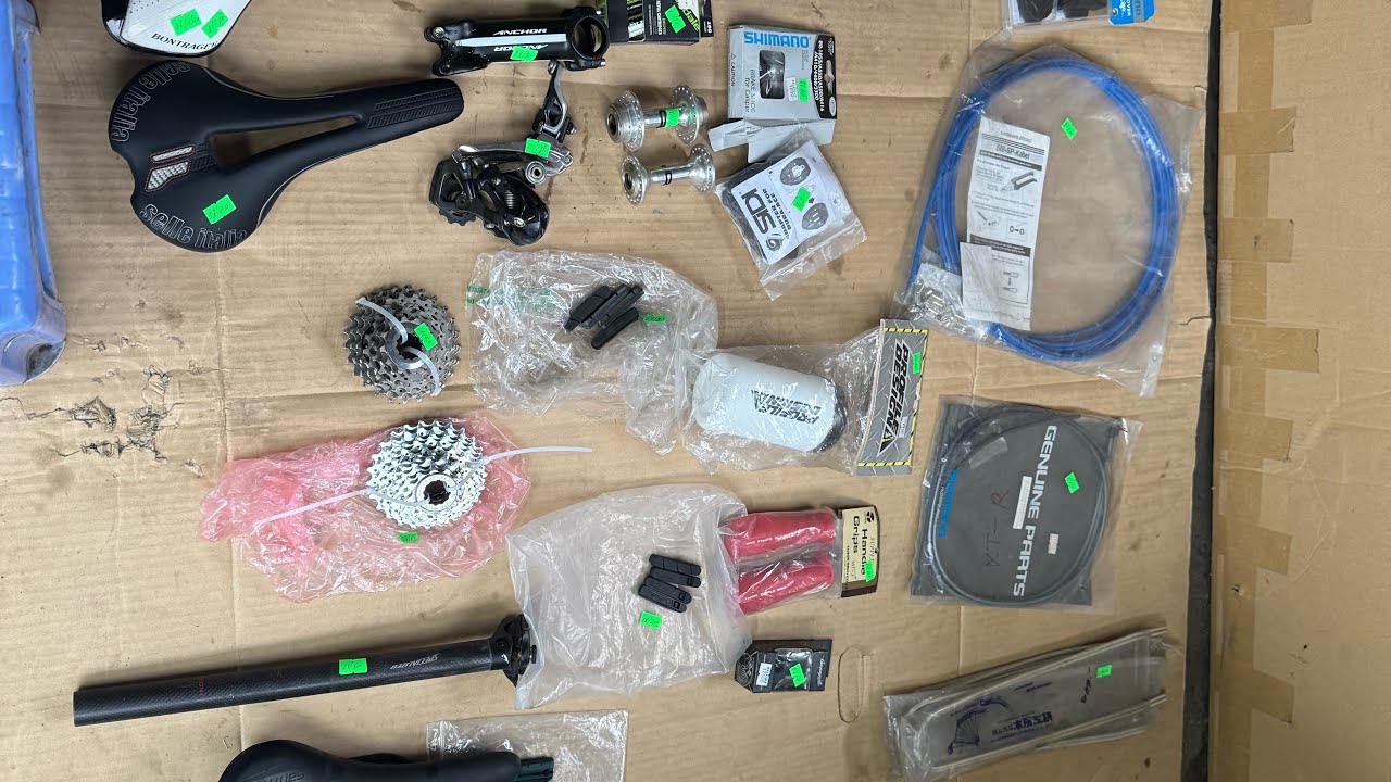 17/1- phụ kiện xe đạp thể thao cao cấp 