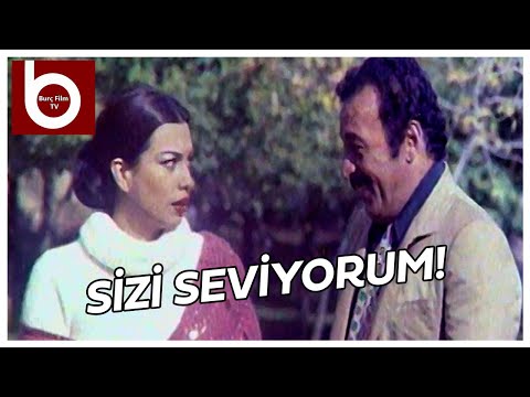 Saffet, Kumru'ya İlan-ı Aşk Ediyor! | Saffet Beni Affet