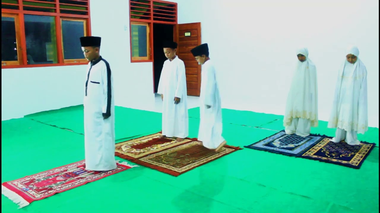 SHOLAT MAGRIB BERJAMAAH - SDN 45 PANE KOTA BIMA