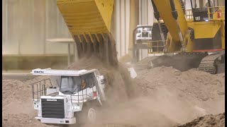 MEGA HUGE RC Excavator! Trucks! Dump Trucks!