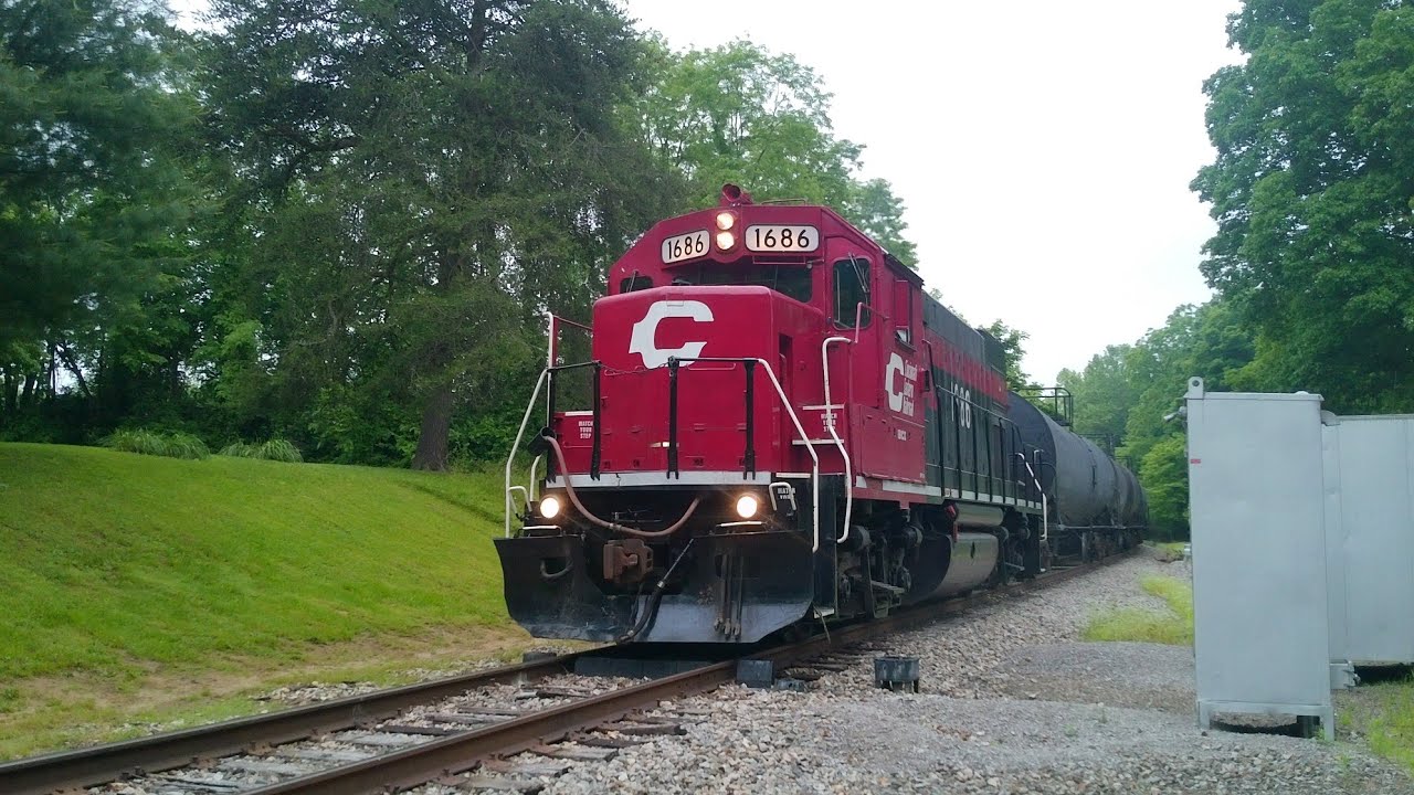 Cincinnati Eastern Railroad GP15-1 IBCX 1686 struggles uphill solo on ...