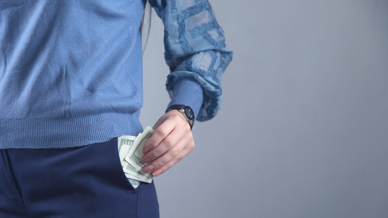 Les filles gagnent moins d'argent de poche que les garçons, selon une étude Pixpay