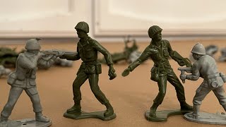 Green vs gray (army men stop motion)