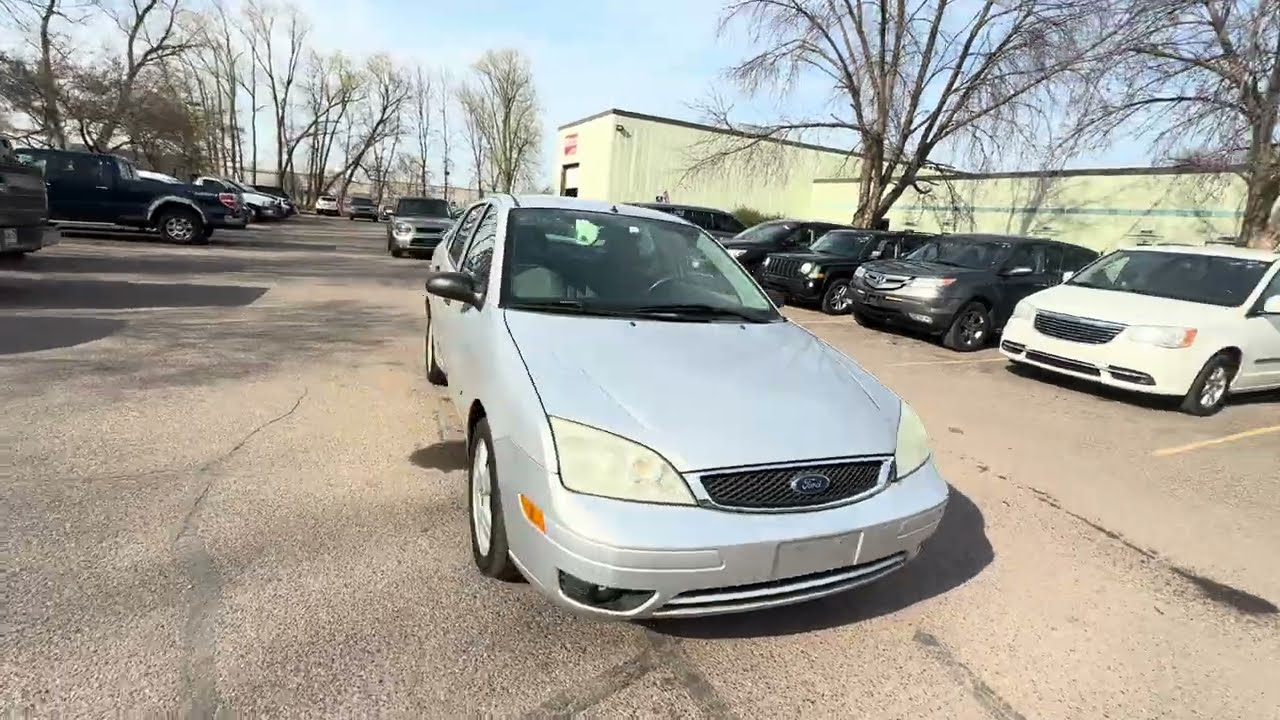 2007 FORD FOCUS ZX4 SES *No Accidents Reported | 2 Owner | 135k