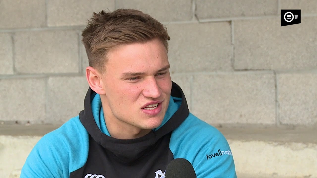 Ospreys TV: Harri Morgan signs first senior contract