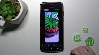 Motorola Razr 2022 - How To Change Lock Screen Wallpaper screenshot 4