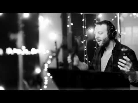 Andrew Greer & Cindy Morgan "Turn Your Eyes" - Beh...