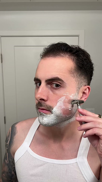 Shaving With a 1950’s Razor 🪒 #razor #shaving #1950s