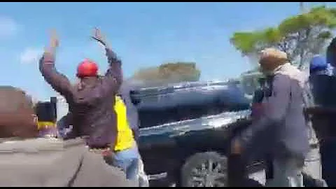 Chaos erupt in Kieni as Dp William Ruto escapes rowdy youths on Sunday