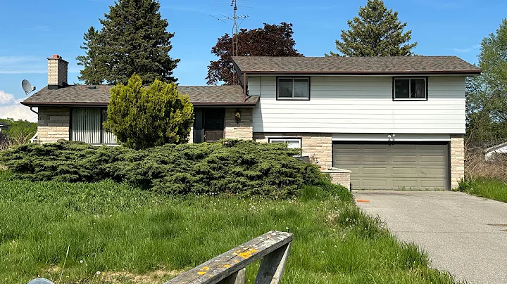 They were forced to leave! Flooding ABANDONED 1960s split level house set for demolition.