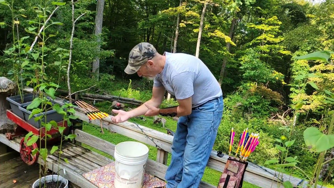 Deep hook and Alignment. Traditional Archery. Aim small 🎯🏹💪