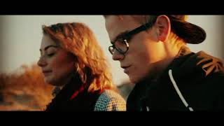 Prefab Sprout - Falling in Love screenshot 3