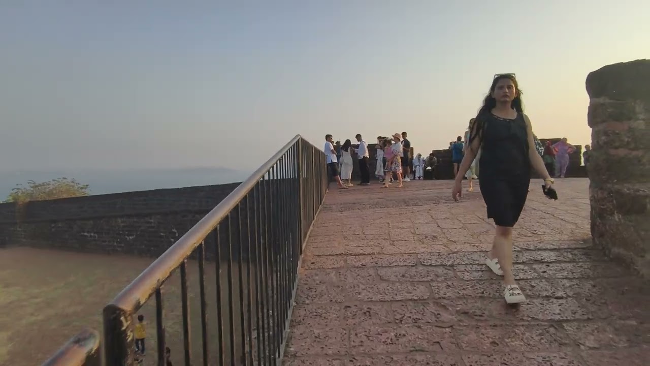 Aguada Fort Goa Travel Guide | Must Visit Place in North Goa | India Tourism | 4K