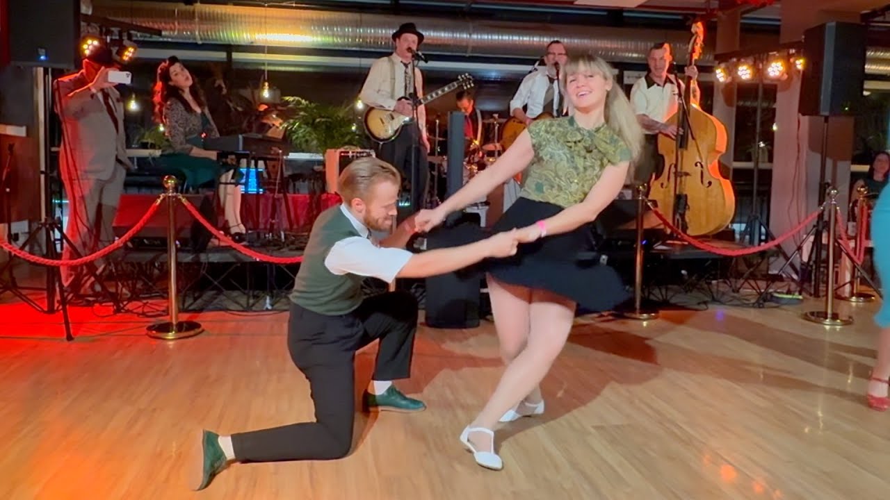 Танец БУГИ-ВУГИ в исполнении Сондре, Тани, Кушчи и Джесси