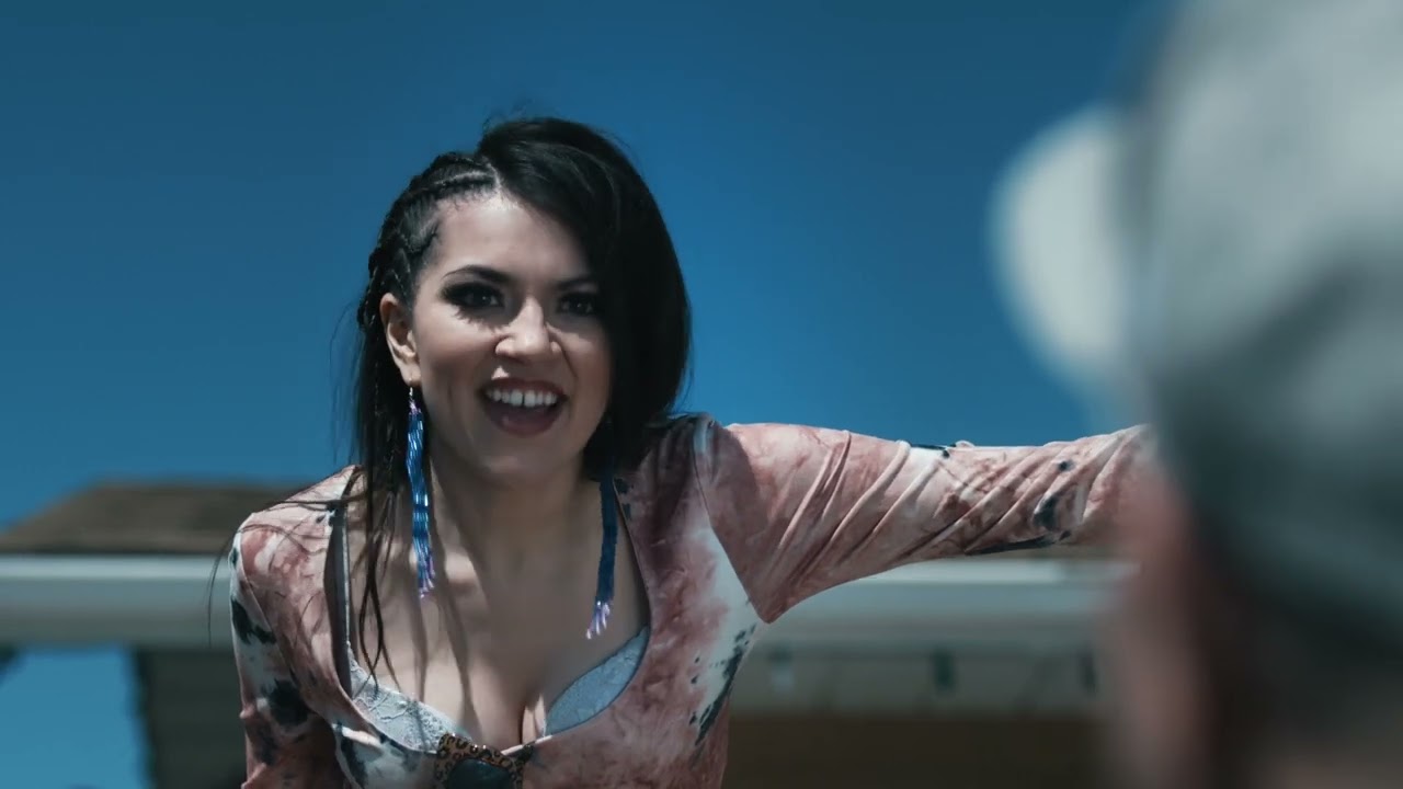 WHO SELLS THEIR STEPS??